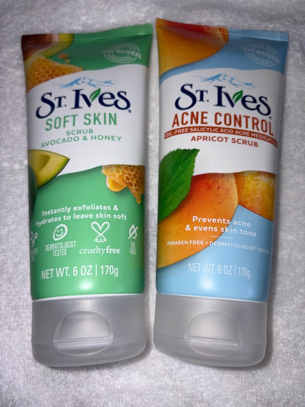 St. Ives Soft Skin Avocado & Honey + Acne Control Apricot Scrub Duo